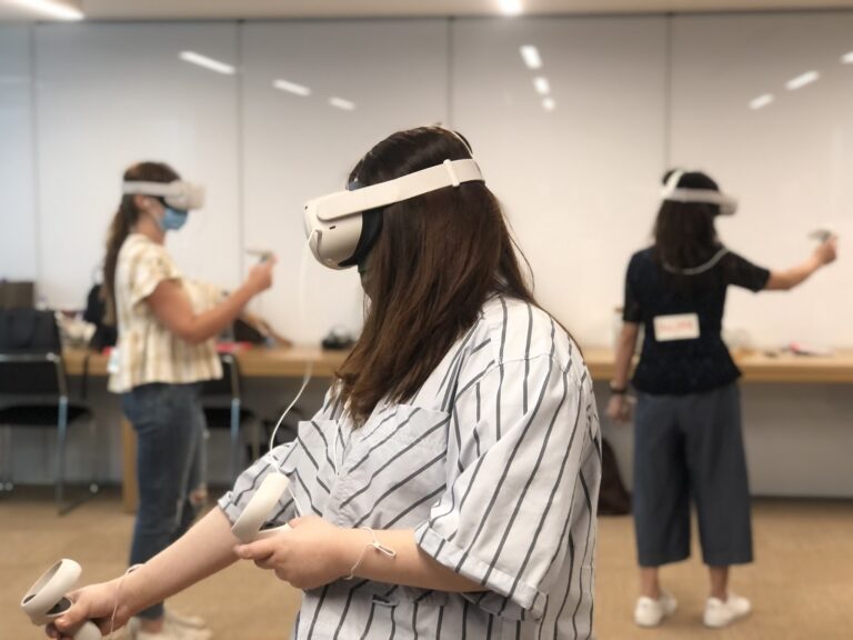15 Virtual Reality Applications To Look Out For (+ 18 VR Apps)