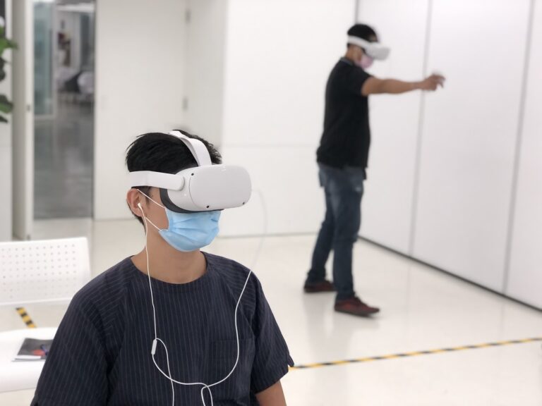 Immersive Virtual Reality: Learn Through Experience